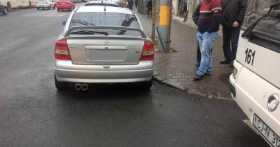 Tilosban parkolásért bűnvádi dosszié