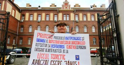 Megrótták a tanfelügyelőséget az Apáczai-ügyért