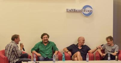 Személyes, de mégis egyetemes „léleksanzonok”