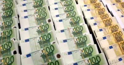 Öt év alatt megkétszereződött az 1000 eurónál többet kereső alkalmazottak száma