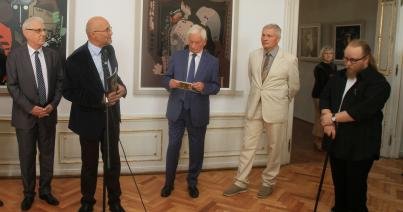 Festő, grafikus, „önéletíró művész”