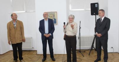 Zene és festészet szimbiózisa Zoltán Katy kiállításán