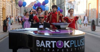 Opening parade – képes krónika