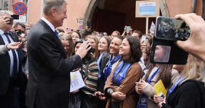Iohannis az egyetemistáknak: tegyétek jobbá a társadalmat