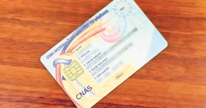A szükségállapot ideje alatt nem kötelező az egészségügyi kártyák használata