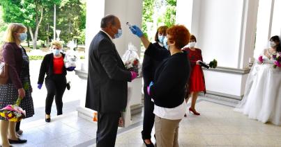Újrakezdés vagy folytatás: távol még a megszokott életünk