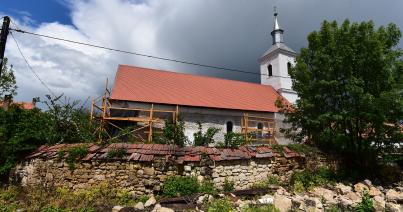 Régészeti ásatás a sztánai református templomnál