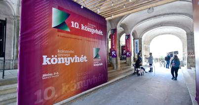 Megnyitotta kapuit a 10. Kolozsvári Ünnepi Könyvhét