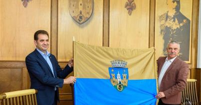 Érvénytelenítette a bíróság a Sepsiszentgyörgy zászlajáról szóló kormányhatározatot