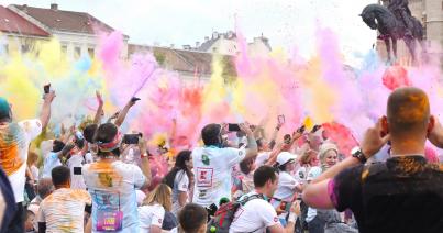 Color run: jótékony célért is futottak a versenyzők