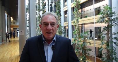 VIDEÓINTERJÚ – Drágulhatnak az európai repülőjegyek? Winkler Gyula EP-képviselőt kérdeztük