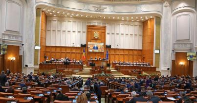Elfogadta a szenátus a különnyugdíjakról szóló törvénytervezetet