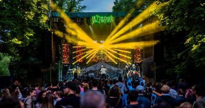 Sétatéri Jazz in the Park-hétvége nemzetközi versennyel, kísérőrendezvényekkel, ingyenes belépéssel