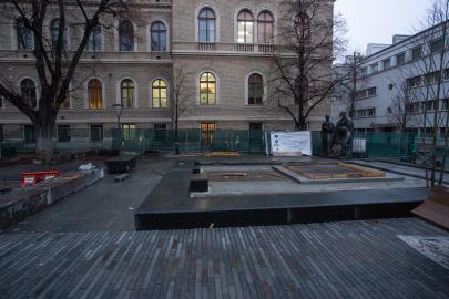 Erdélyi Iskola szoborcsoport
