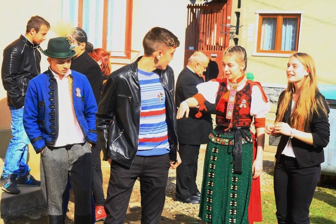 Nemzeti ünnepünkre készültek  a kalotaszentkirályi diákok