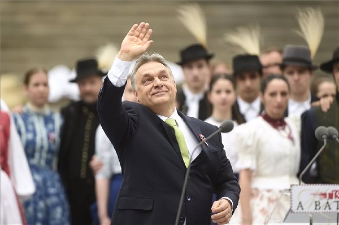 Orbán: csak egy szívvel és egy akarattal juthatunk előre