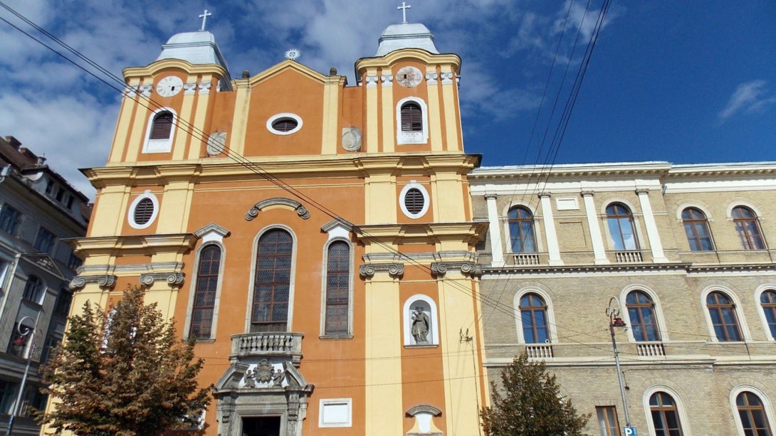 Holnap a Szentháromság búcsús főünnepe