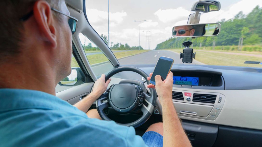 Vagánykodás helyett megfontolt járművezetésre intenek
