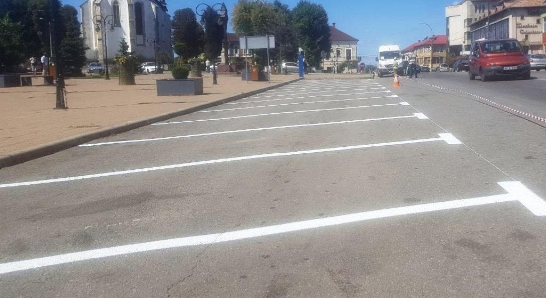 Több száz parkolóhelyet létesítettek Bánffyhunyadon