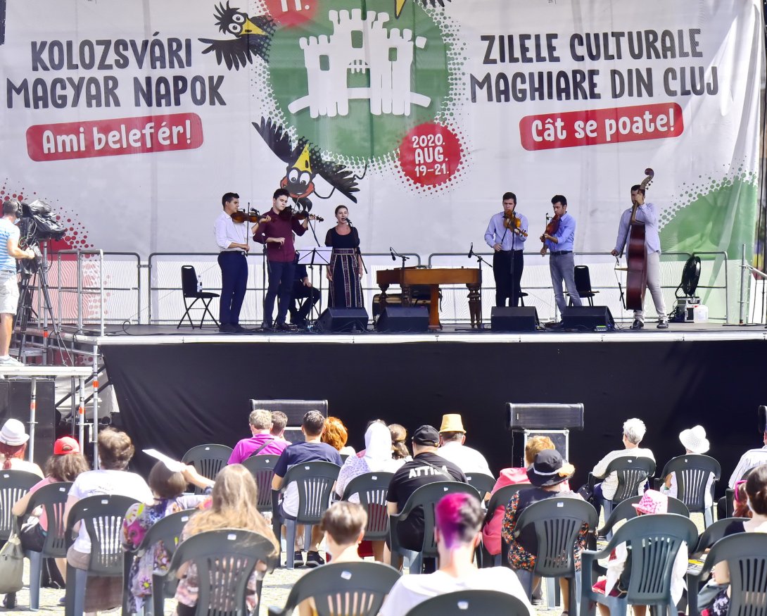 Hangulatképek a Kolozsvári Magyar Napokról (Péntek)