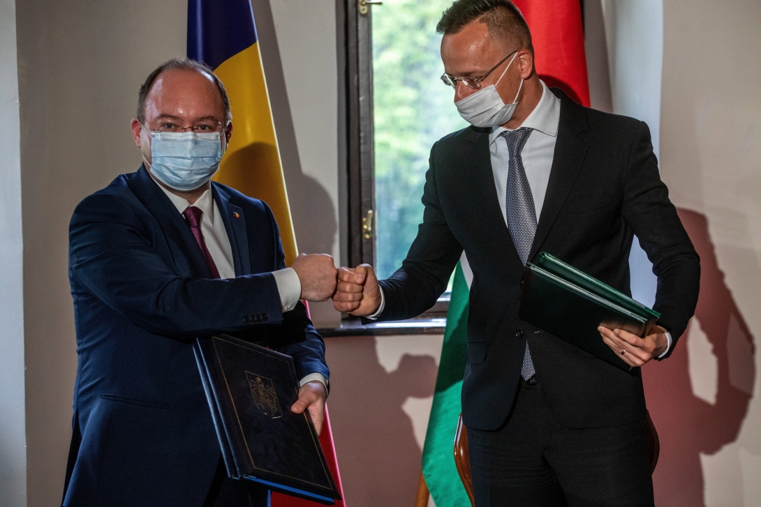 Szijjártó: új fejezet nyílik a magyar-román kapcsolatokban