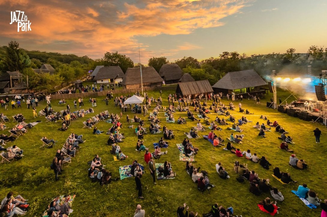 Jazz a parkban, de a másikban