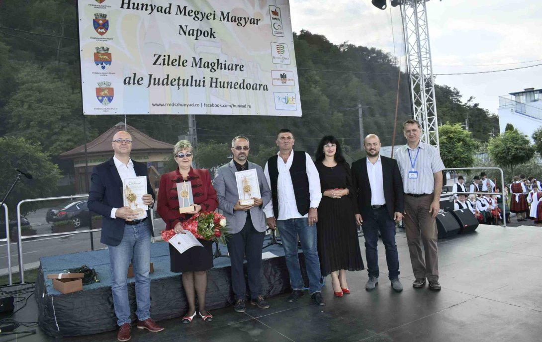 „Jelen vagyunk” mottóval – vasárnapig tartanak a 12. Hunyad Megyei Magyar Napok