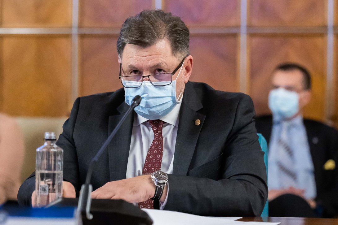 Rafila: az iskolák bezárása a kórházak telítődése esetén jöhet szóba