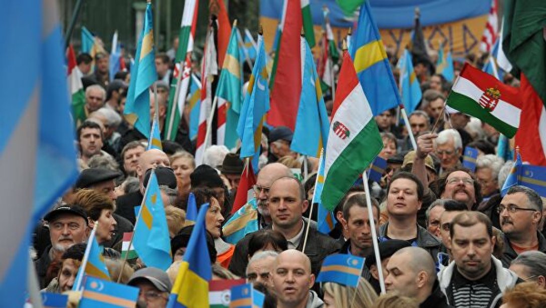 A kétkezi fejszámoló és a hétfejű magyar