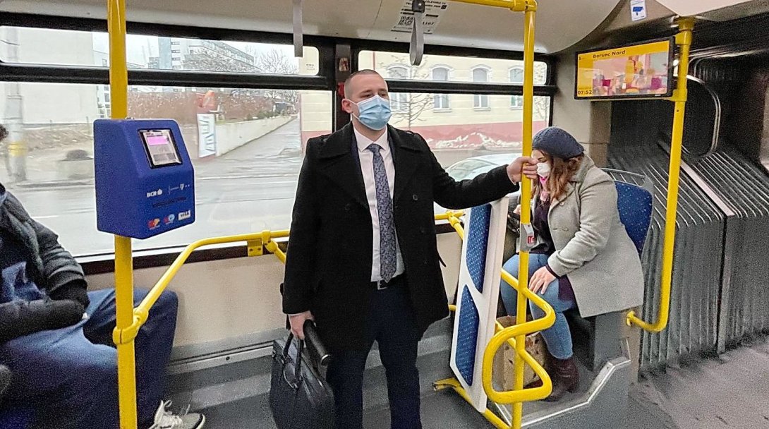 Zöld Péntek: ingyenessé tennék a közszállítást