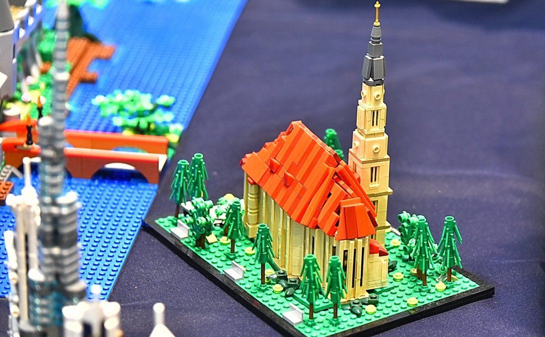 Gyerektömegeket vonzott a legokiállítás