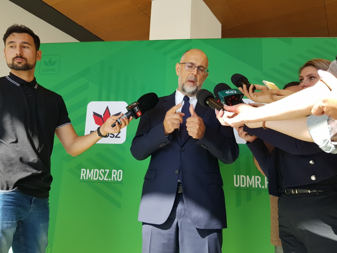 Kelemen a macroni autonómiáról: a román politikai elittől függ, mennyire képes „megugrani a lécet”